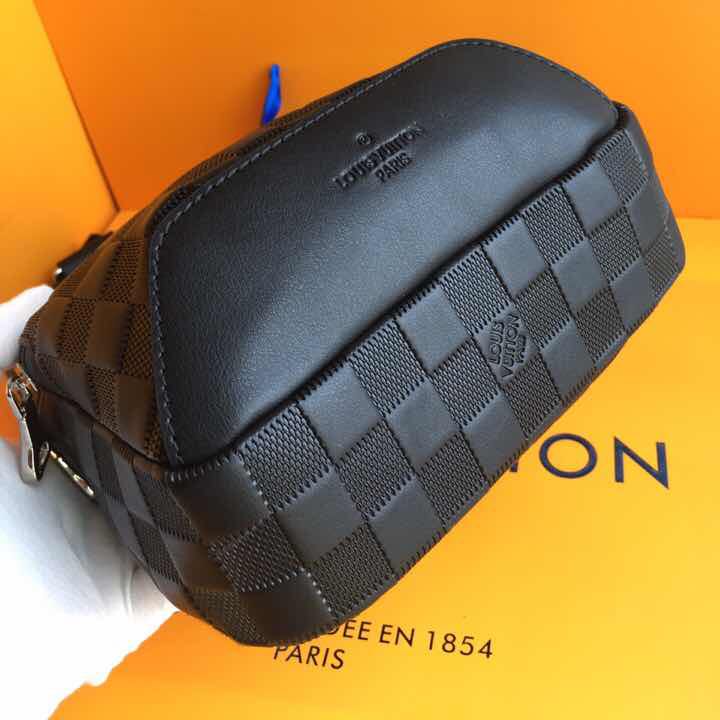 Louis Vuitton Black Argyle Bag - EUR FASHION