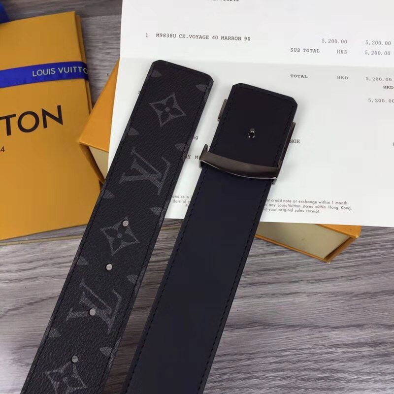 Louis Vuitton Reverso Belt in Black - EUR FASHION