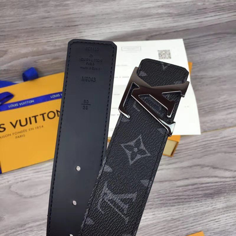 Louis Vuitton Reverso Belt in Black - EUR FASHION