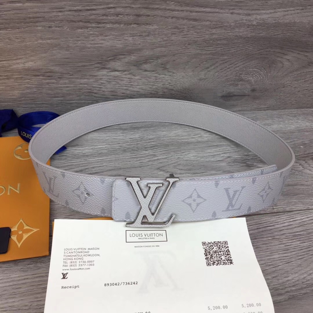 Louis Vuitton Initiales Reversible Belt  In White - EUR FASHION