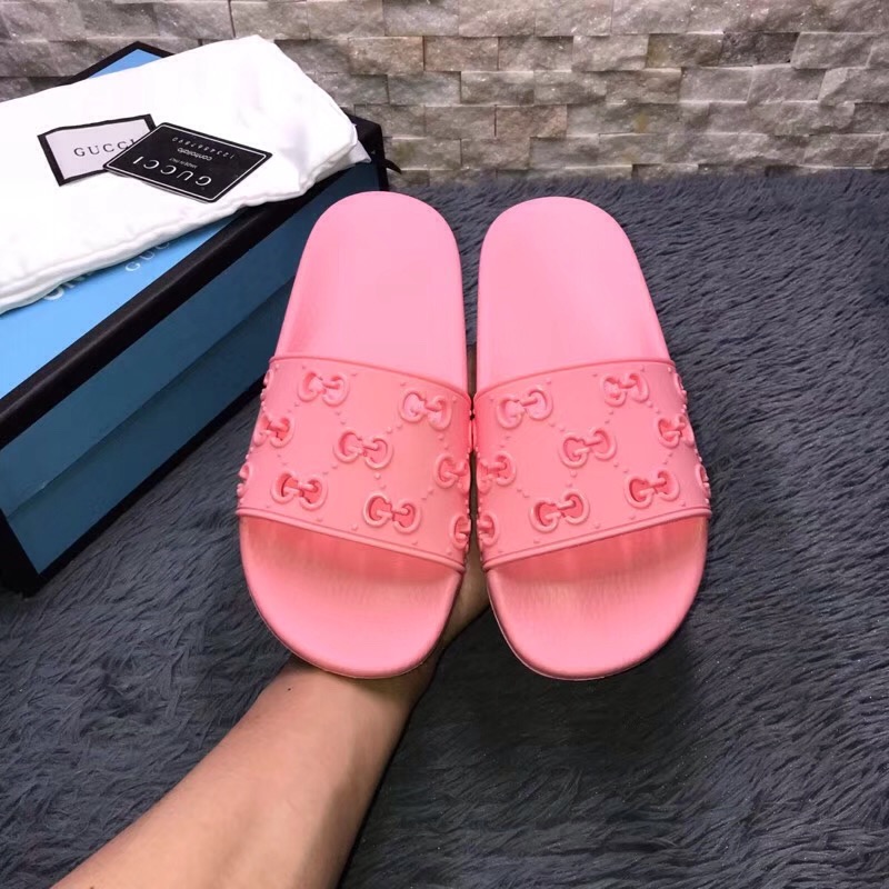 Gucci Rubber GG Slide Sandal In Pink - EUR FASHION