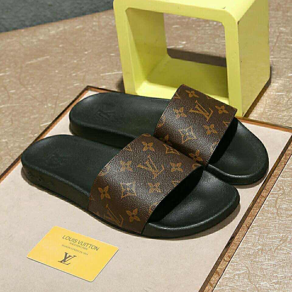 Louis Vuitton Monogram Slippers - EUR FASHION