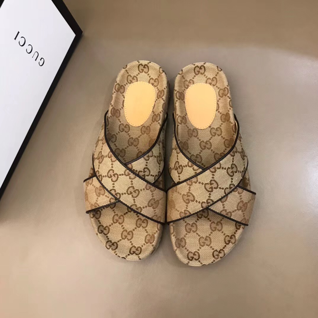 Gucci Men's GG Slide Sandal - EUR FASHION