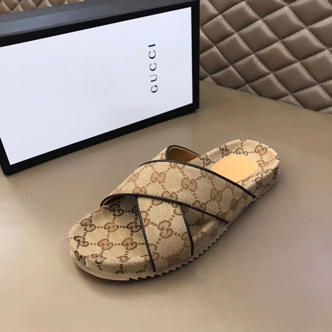 Gucci Men's GG Slide Sandal - EUR FASHION