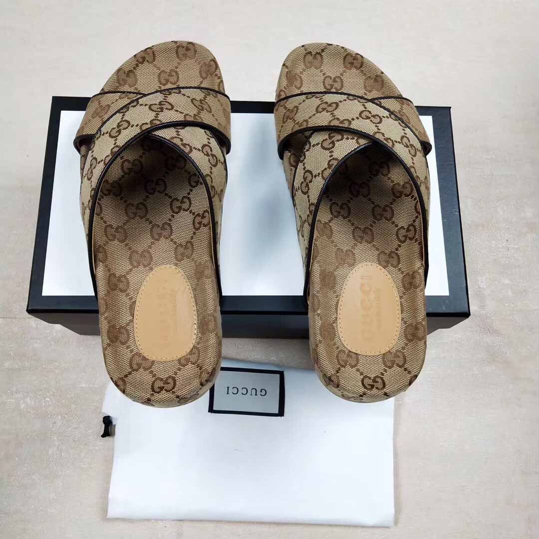 Gucci Men's GG Slide Sandal - EUR FASHION