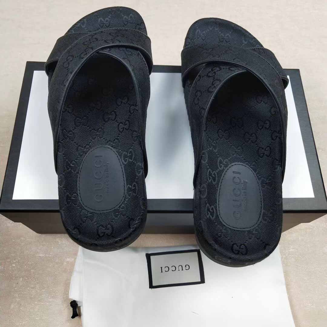 Gucci Men's GG Slide Sandal - EUR FASHION