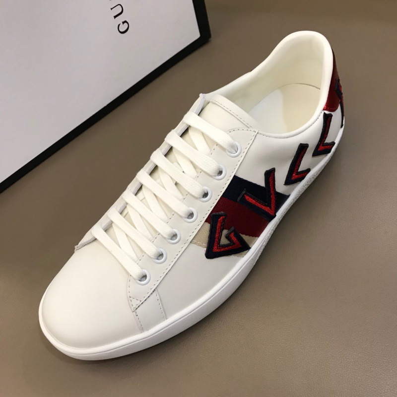 Gucci Letter Ace Embroidered Sneaker - EUR FASHION