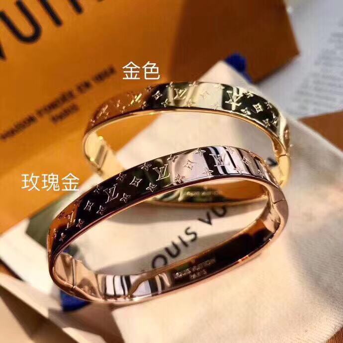 Louis Vuitton Monogram Bracelet - EUR FASHION