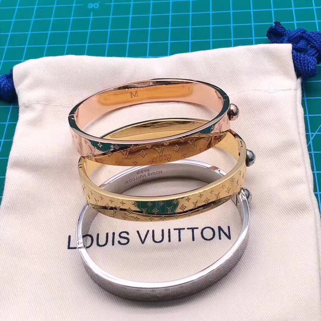 Louis Vuitton Monogram Bracelet - EUR FASHION