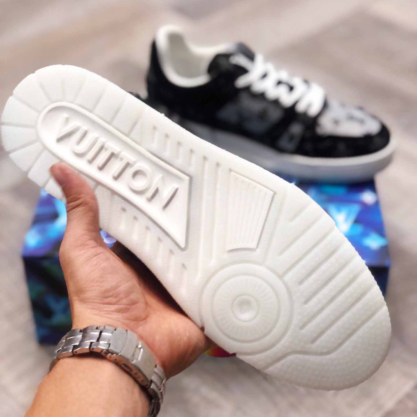 Louis Vuitton Trainer Sneaker - EUR FASHION