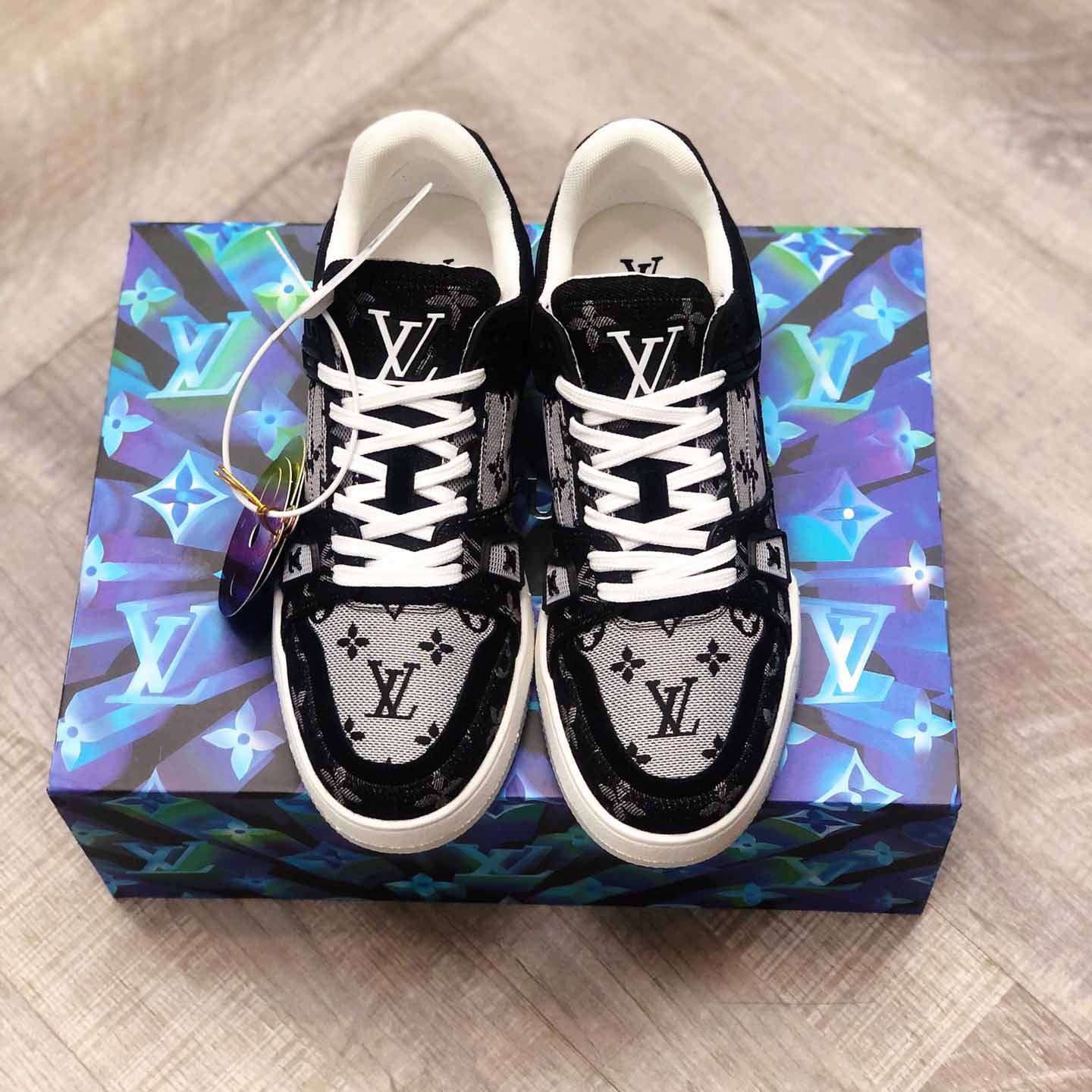 Louis Vuitton Trainer Sneaker - EUR FASHION