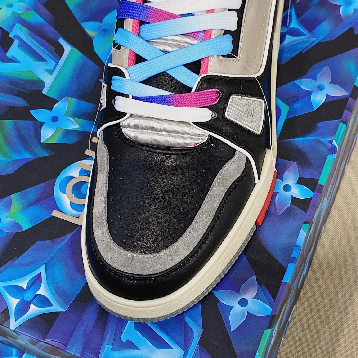 Louis Vuitton Trainer Sneaker - EUR FASHION