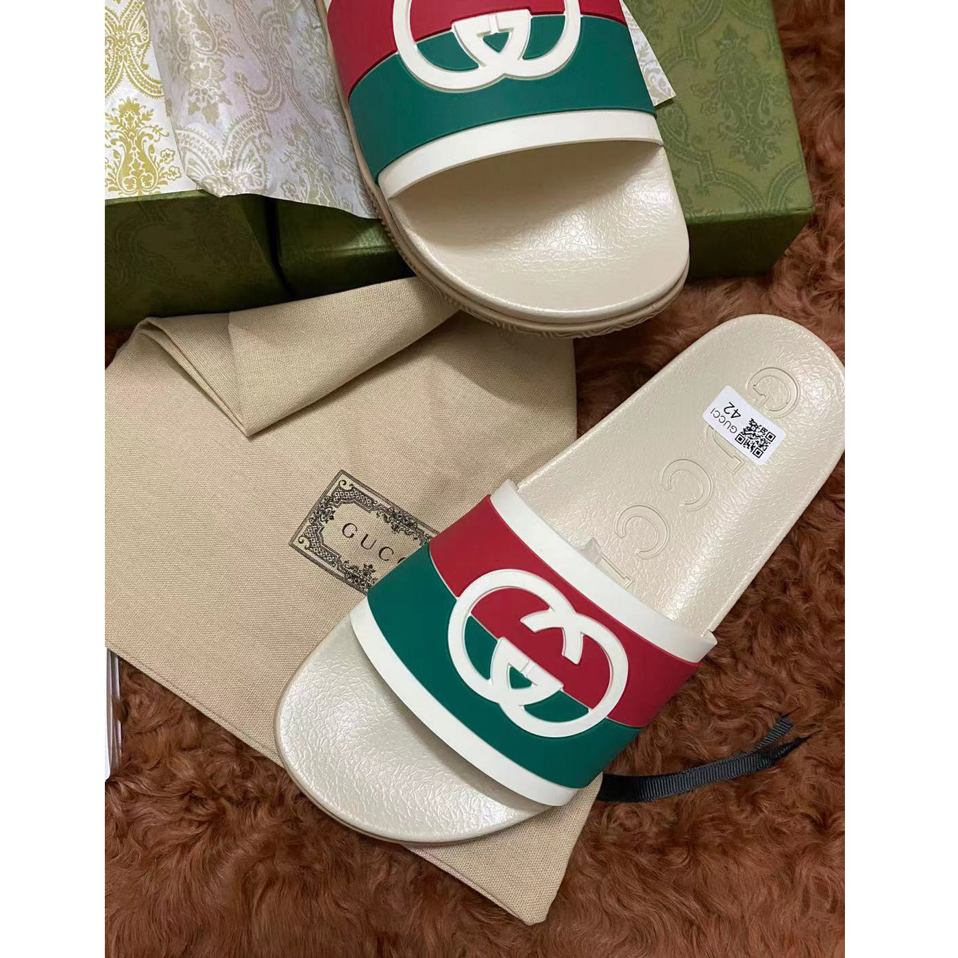 Gucci Men's Interlocking G Slide Sandal - EUR FASHION