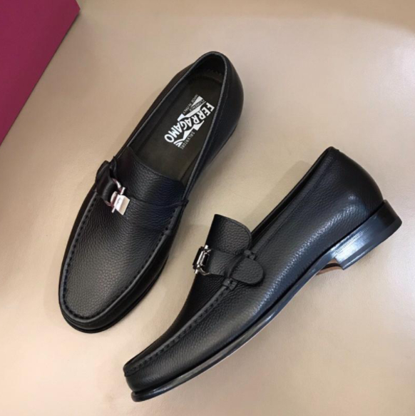 Ferragamo Black Shoes - EUR FASHION