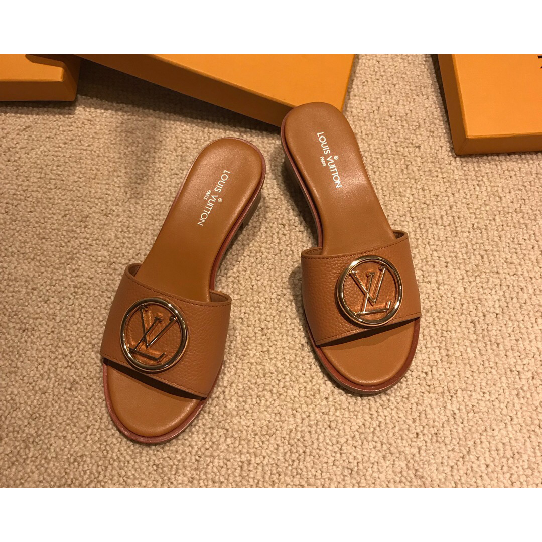 Louis Vuitton Women's Monogram Sandals - EUR FASHION