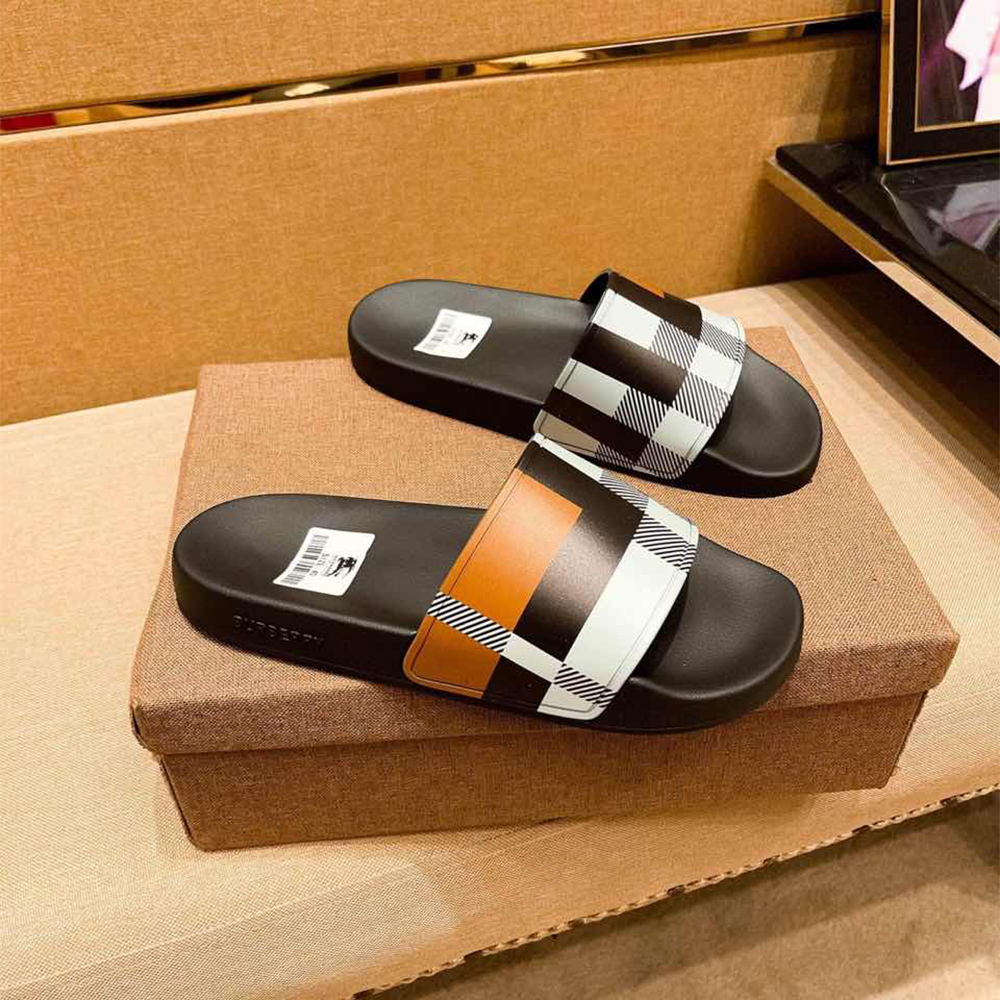 Burberry Check Print Slides - EUR FASHION