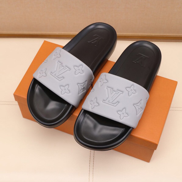 Louis Vuitton Monogram Slippers - EUR FASHION