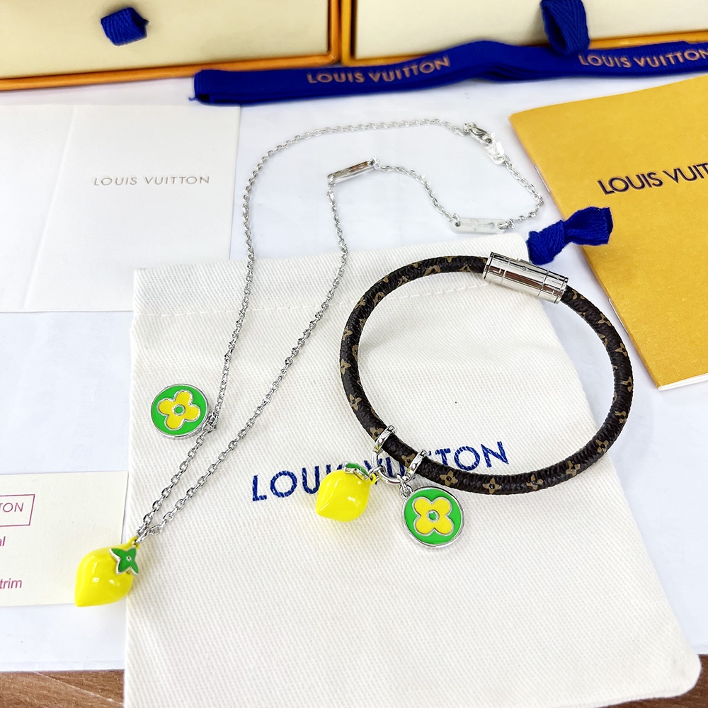 Louis Vuitton Hang It LV Fruits Bracelet - EUR FASHION