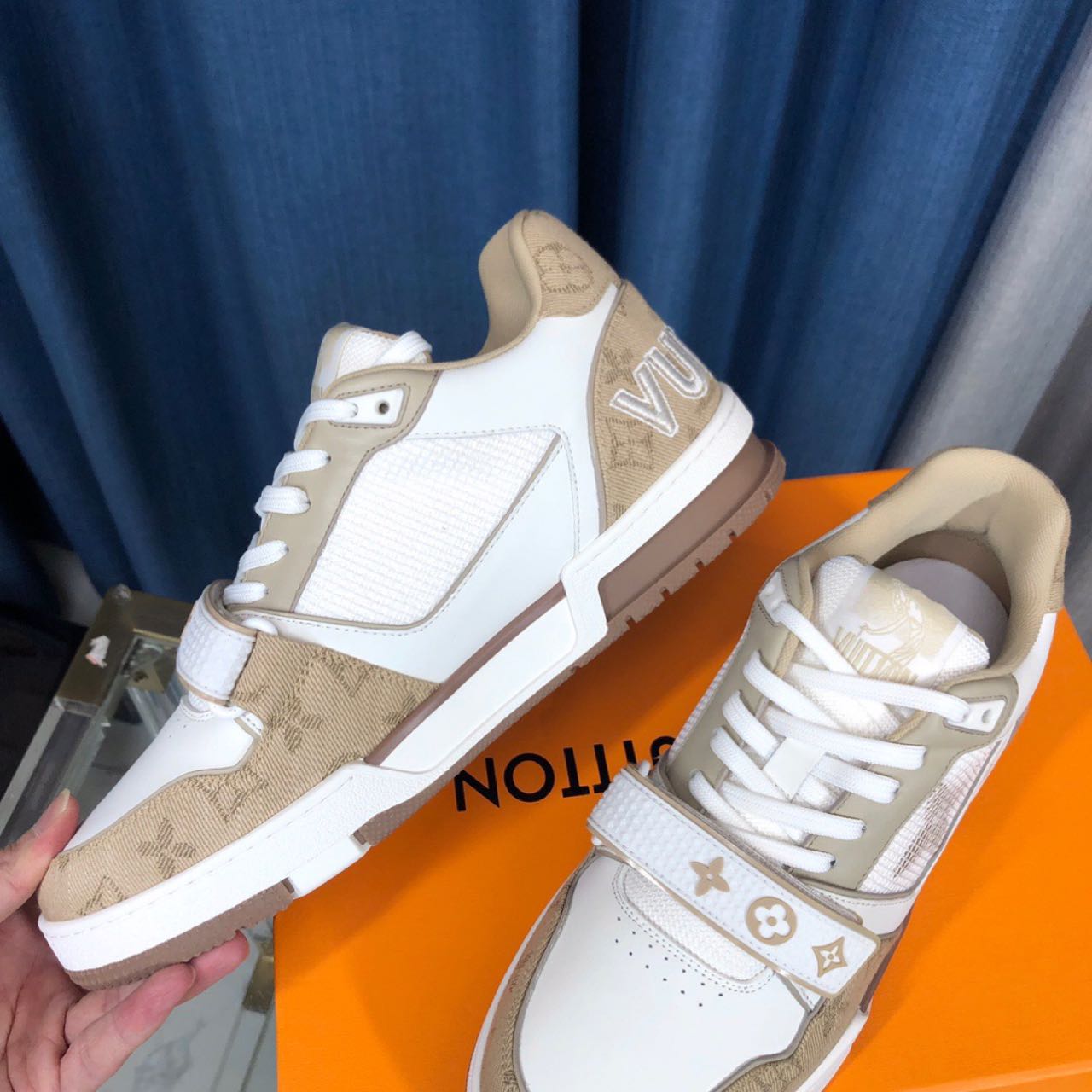 Louis Vuitton Run  Away Sneaker - EUR FASHION