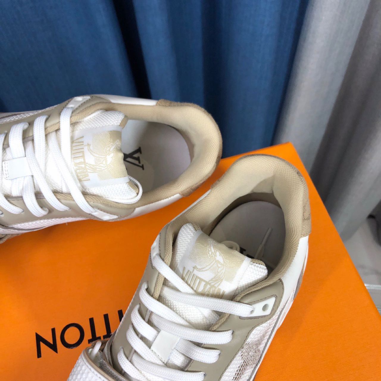 Louis Vuitton Run  Away Sneaker - EUR FASHION