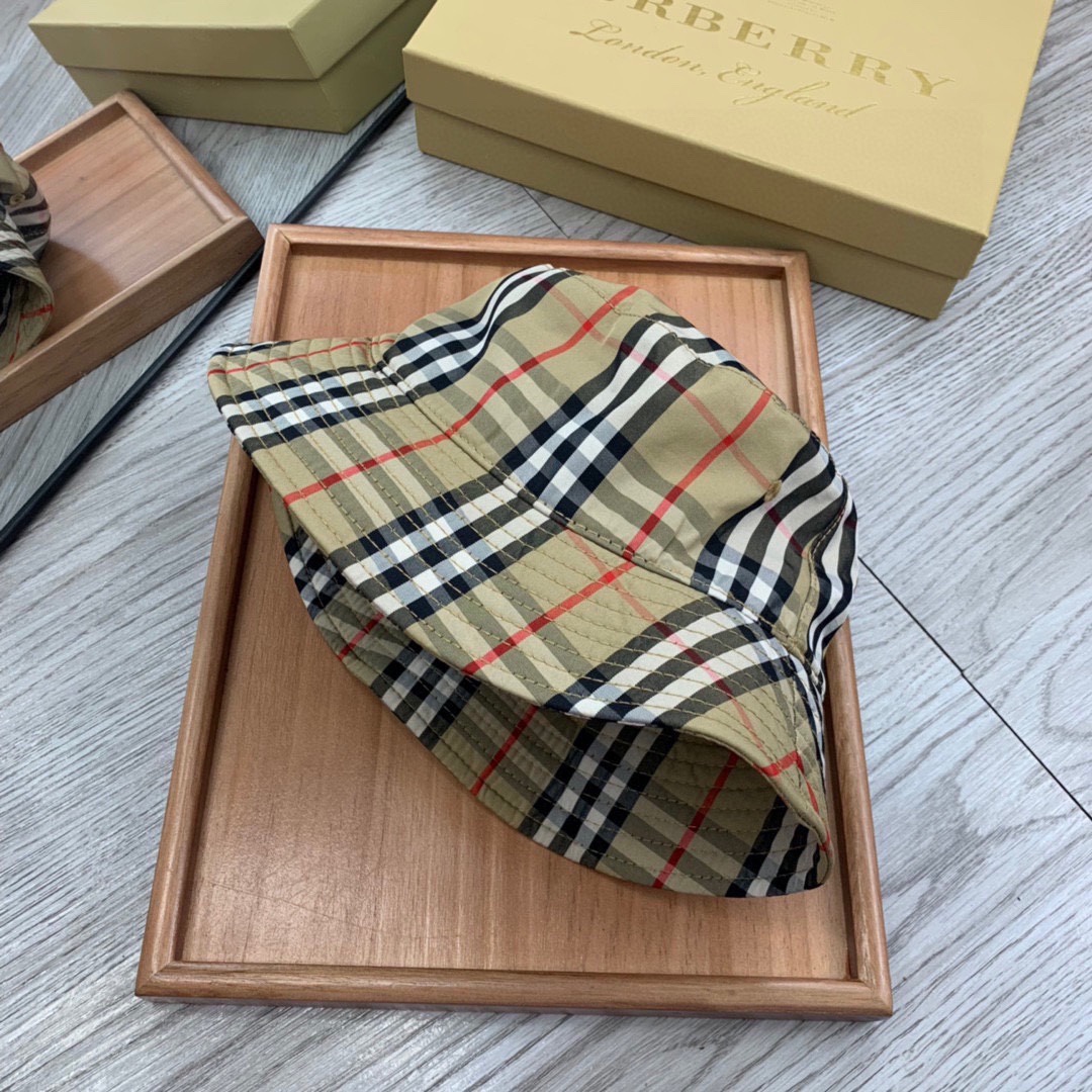 Burberry Vintage Check Cotton Bucket Hat - EUR FASHION