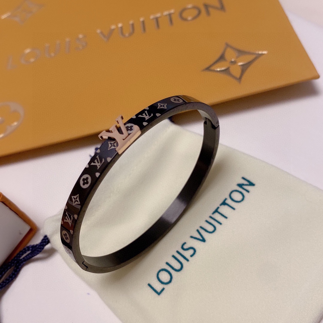 Louis Vuitton Monogram Bracelet - EUR FASHION