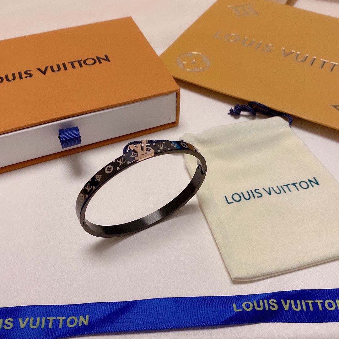 Louis Vuitton Monogram Bracelet - EUR FASHION