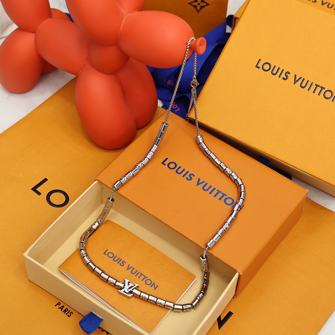 Louis Vuitton Paradise Necklace - EUR FASHION