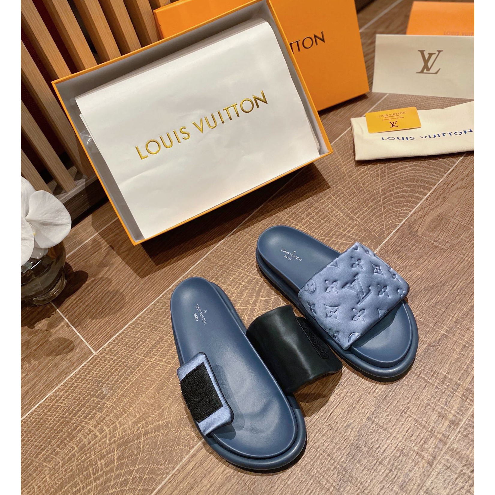 Louis Vuitton Pool Pillow Comfort Mules - EUR FASHION