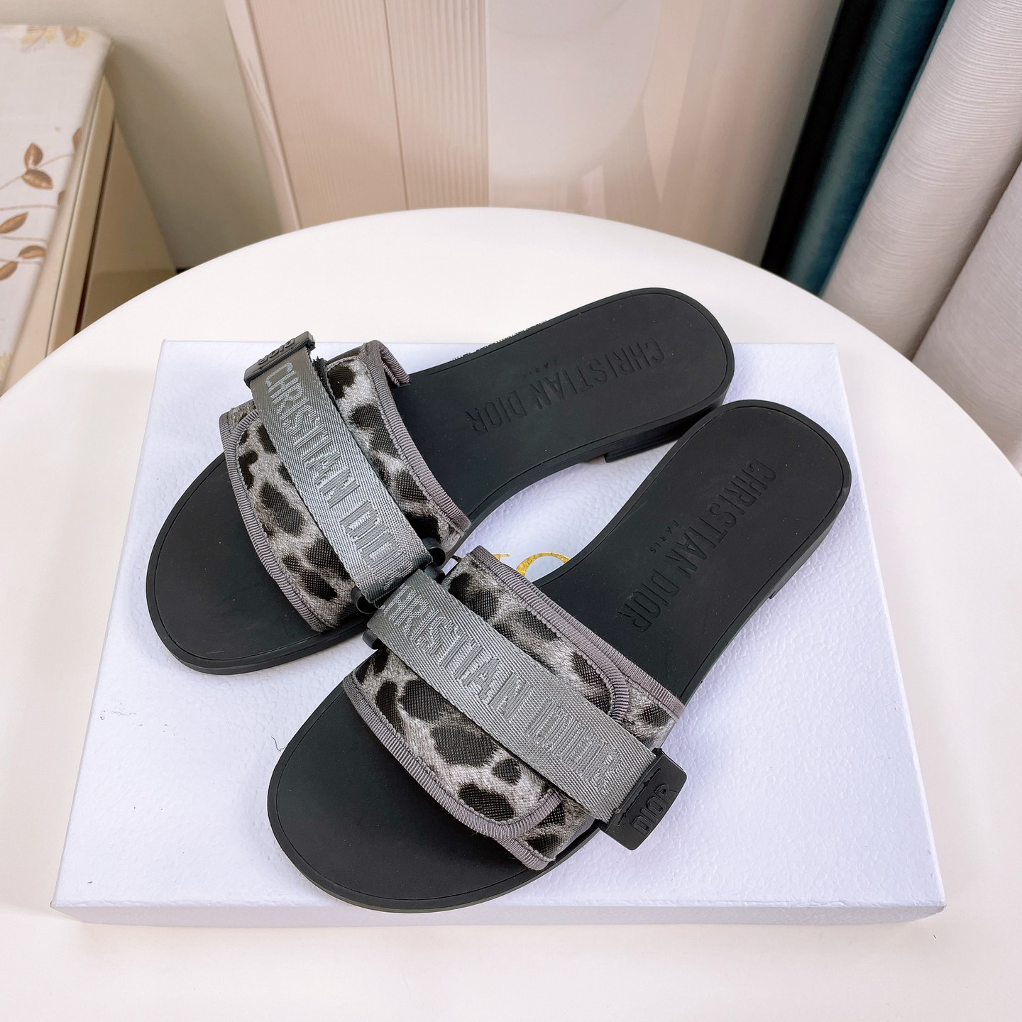 Dior Women Slides - EUR FASHION