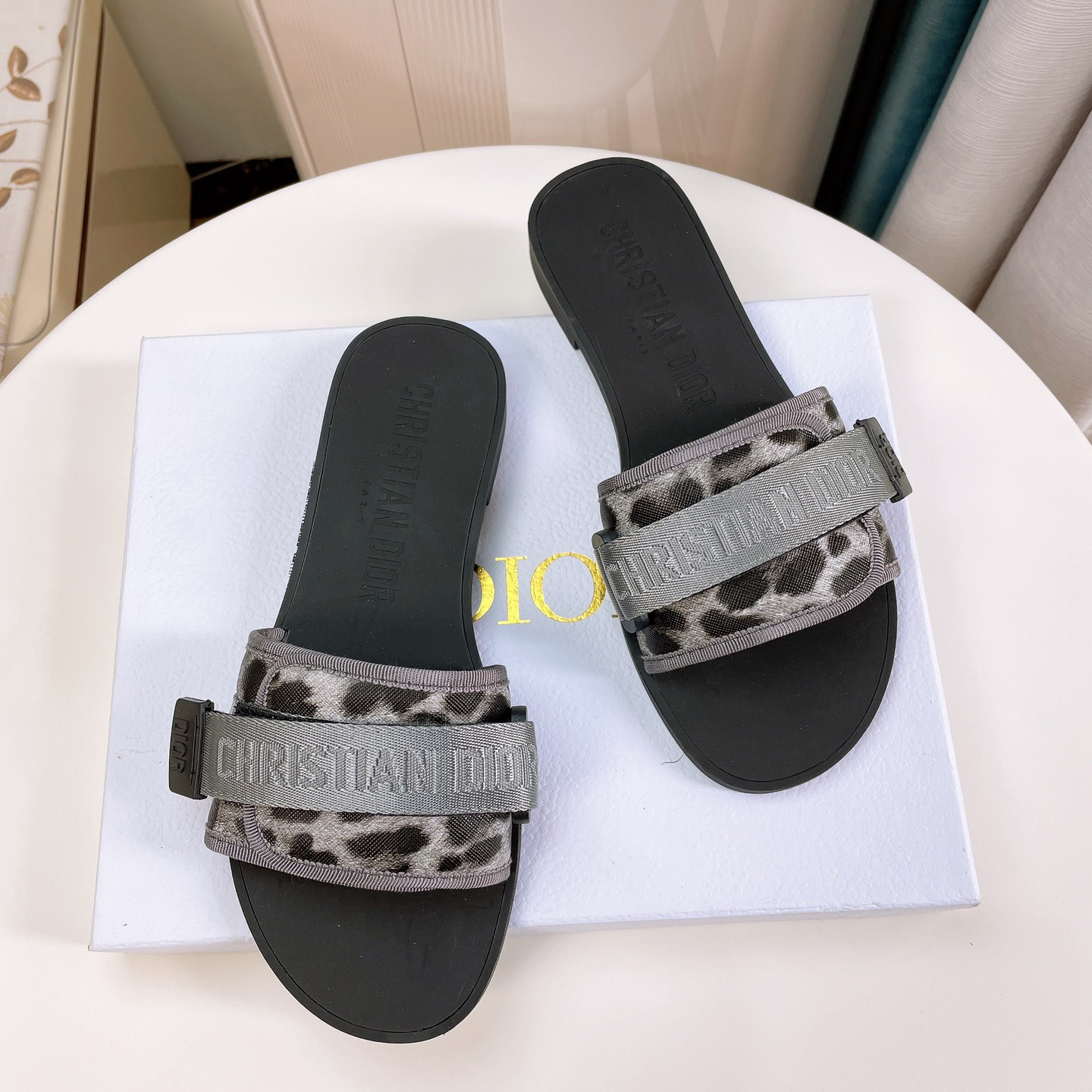 Dior Women Slides - EUR FASHION