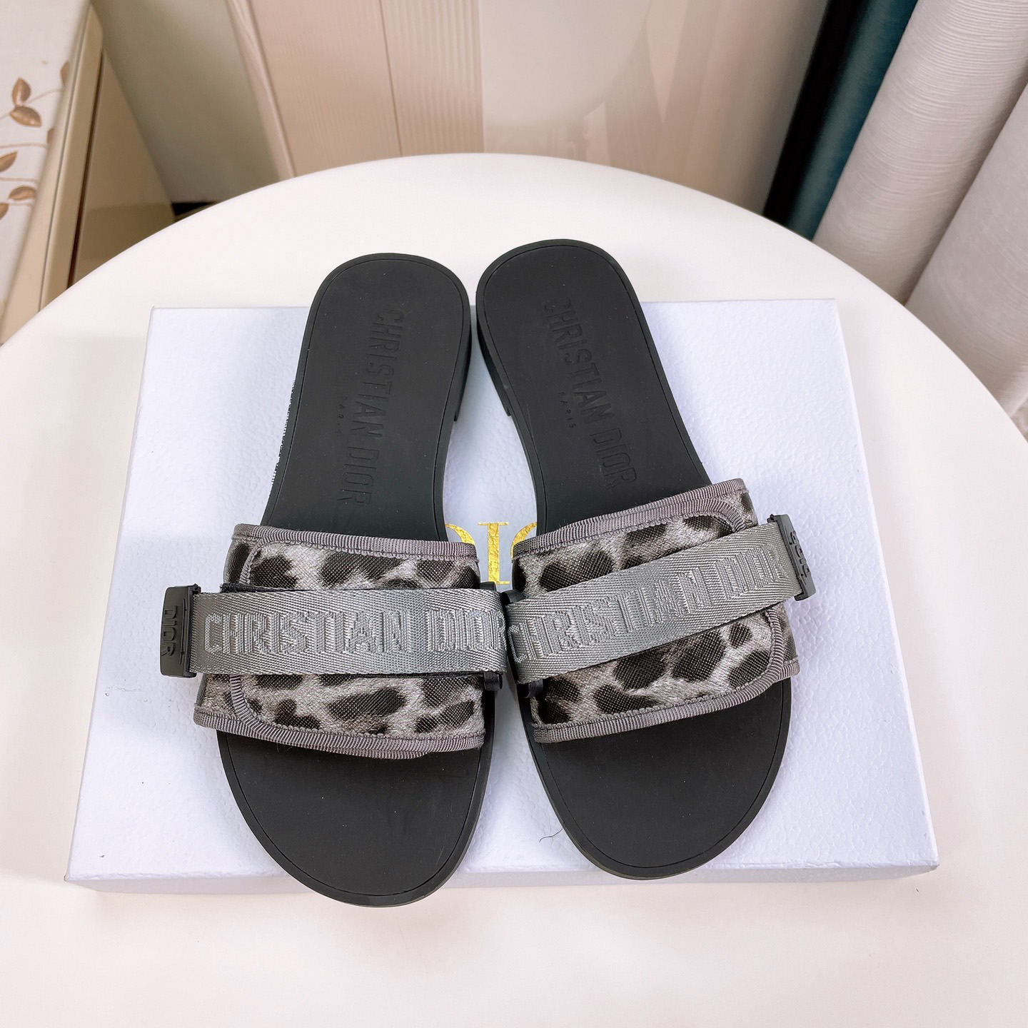 Dior Women Slides - EUR FASHION