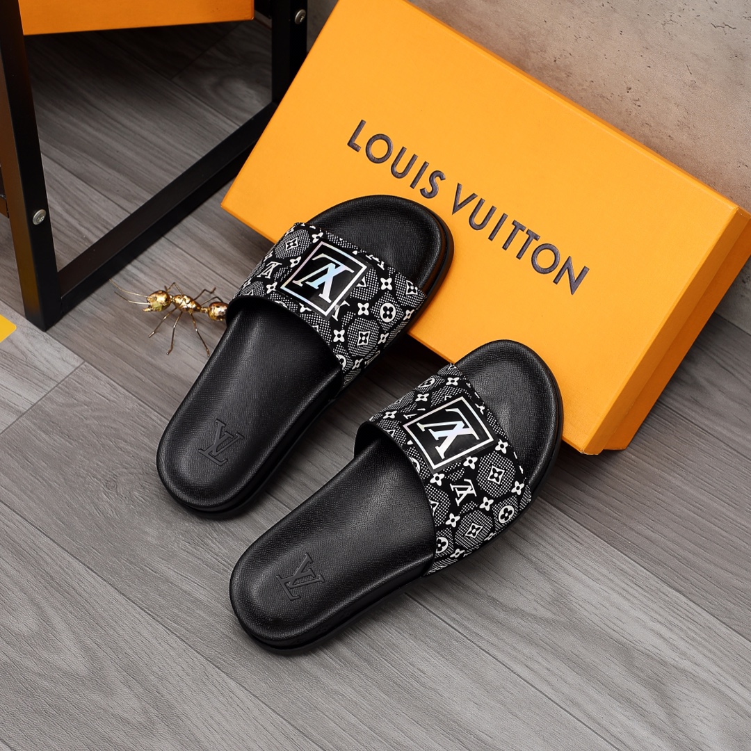 Louis Vuitton Monogram Slippers - EUR FASHION