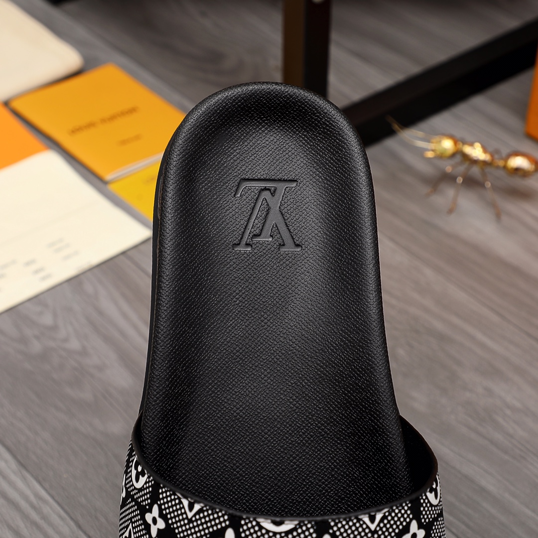 Louis Vuitton Monogram Slippers - EUR FASHION