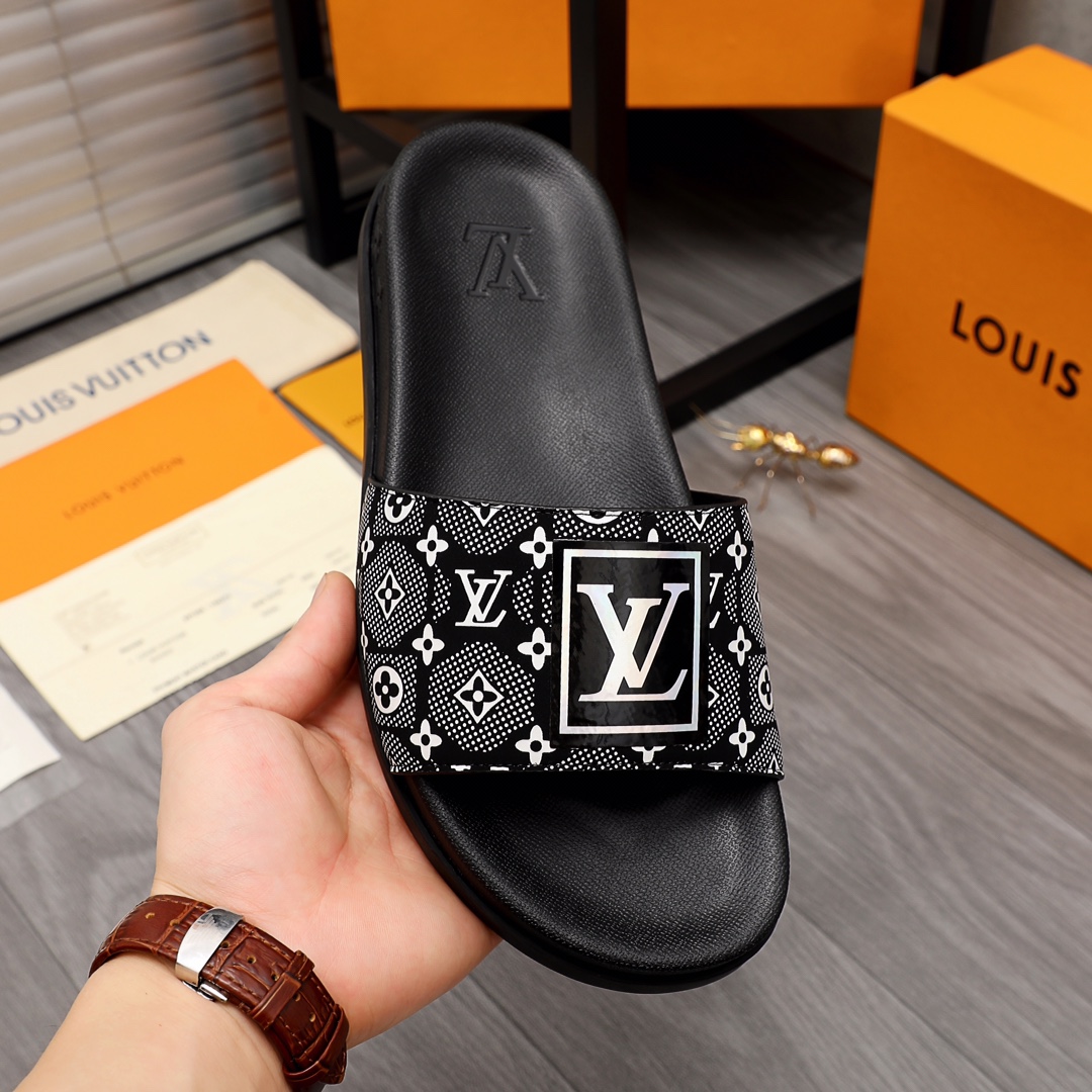 Louis Vuitton Monogram Slippers - EUR FASHION