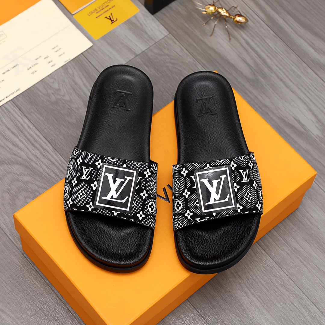 Louis Vuitton Monogram Slippers - EUR FASHION