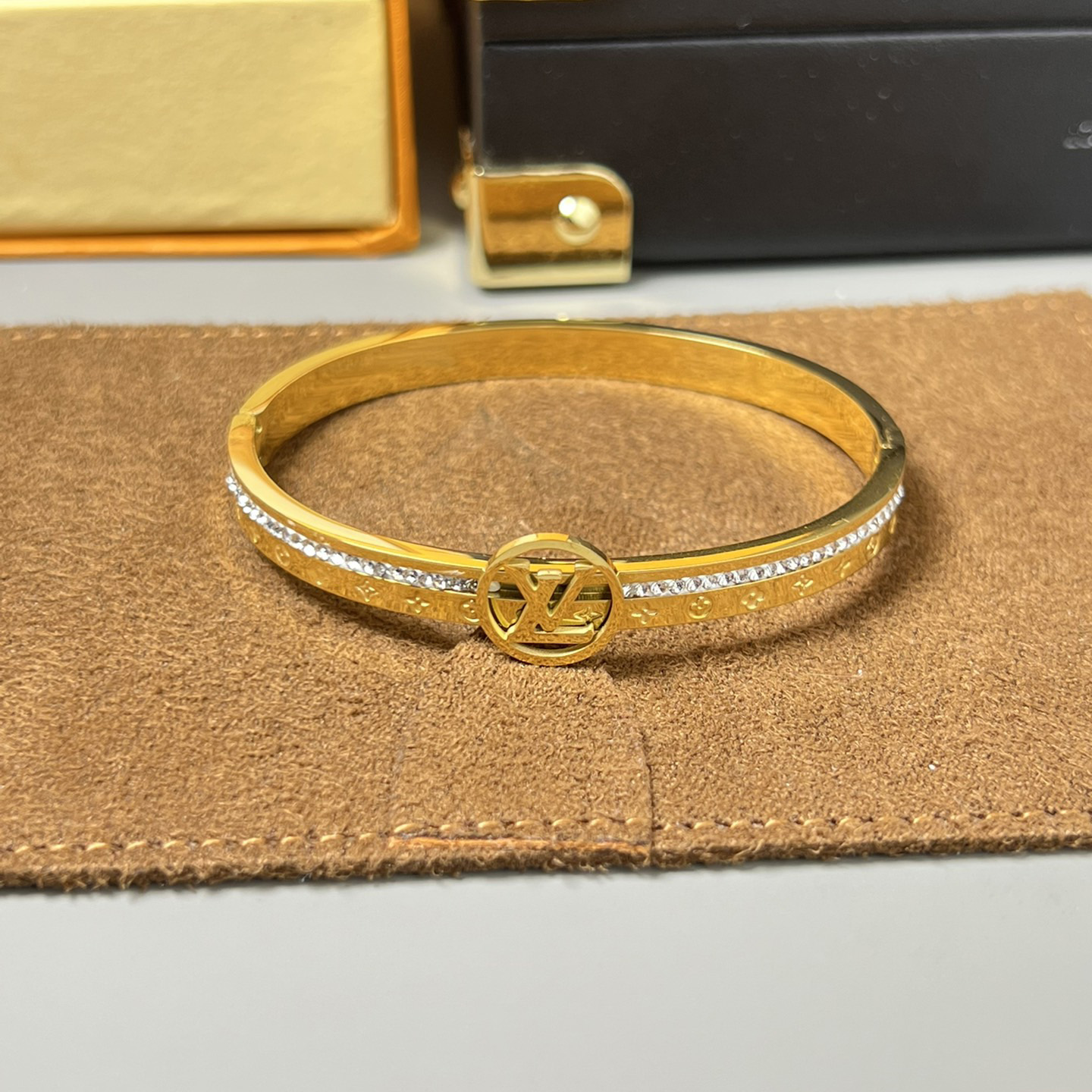 Louis Vuitton Bracelet - EUR FASHION