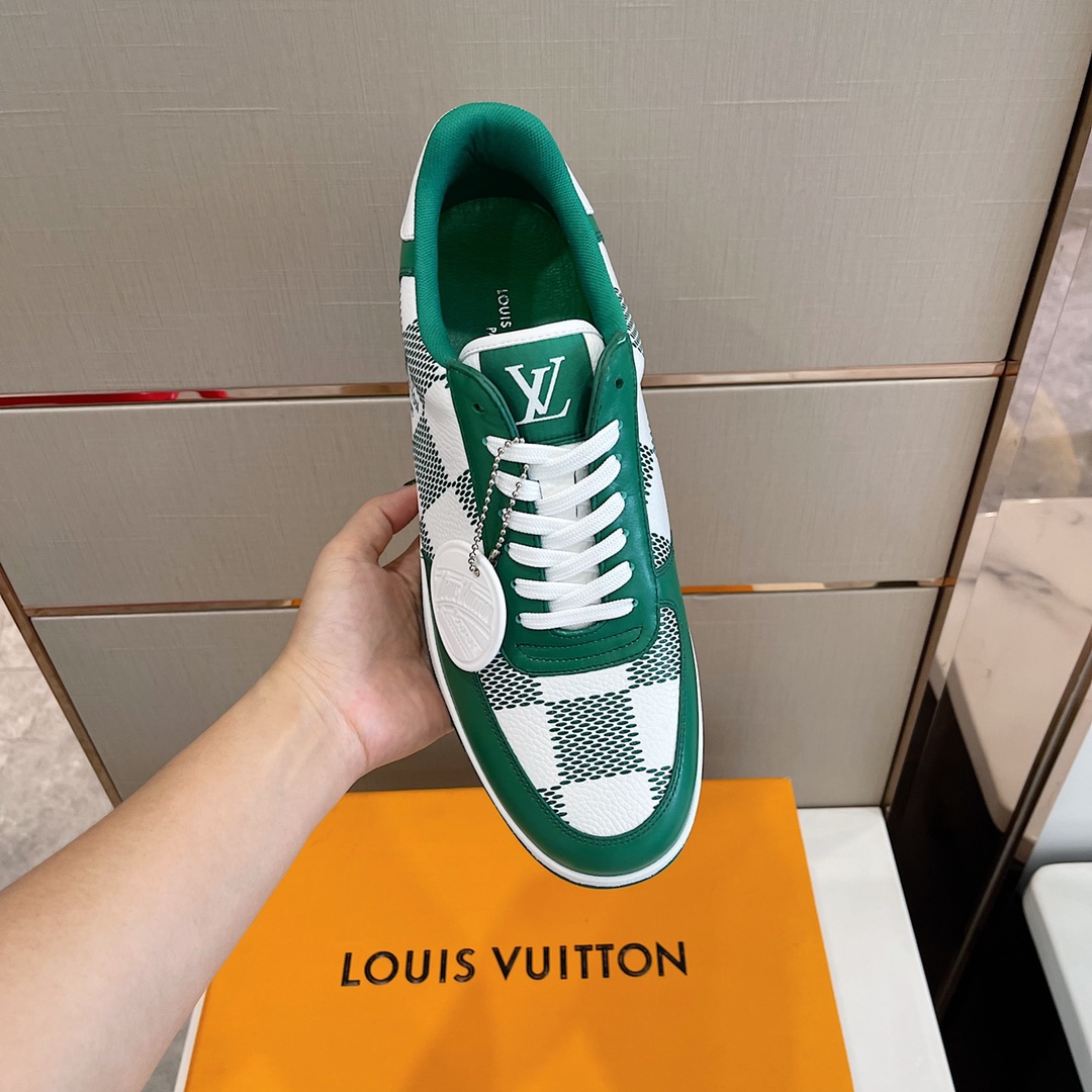 Louis Vuitton Men's Rivoli Sneaker - EUR FASHION