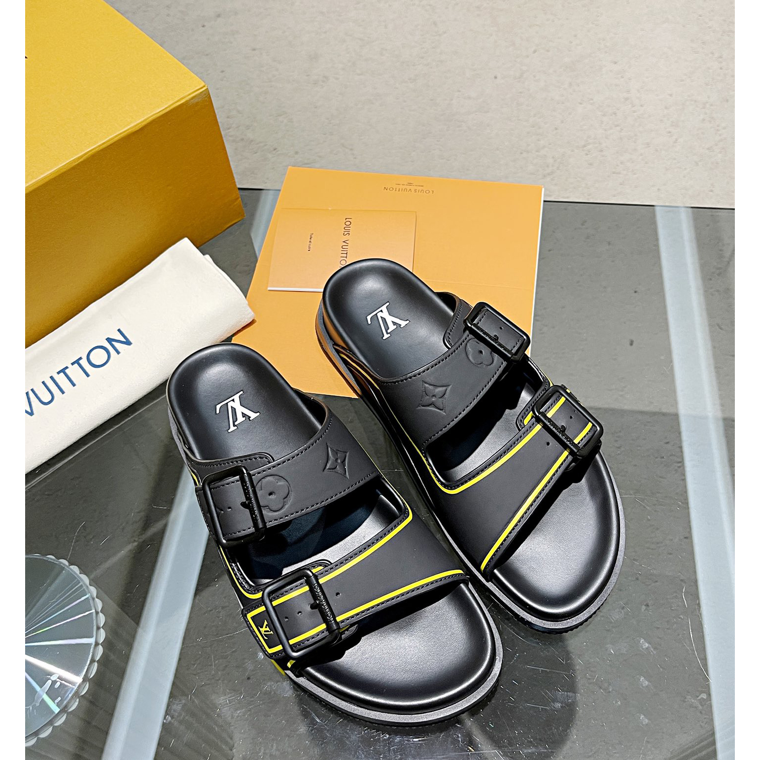 Louis Vuitton Men's Trainer Slippers - EUR FASHION