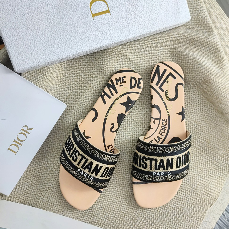 Dior Beige Jute Canvas Embroidered with Dior Union Motif Dway Slide - EUR FASHION