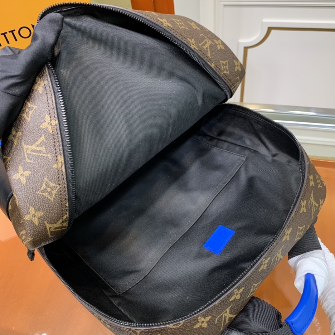 Louis Vuitton Dean Backpack(31-41.5-15cm)   M45867 - EUR FASHION