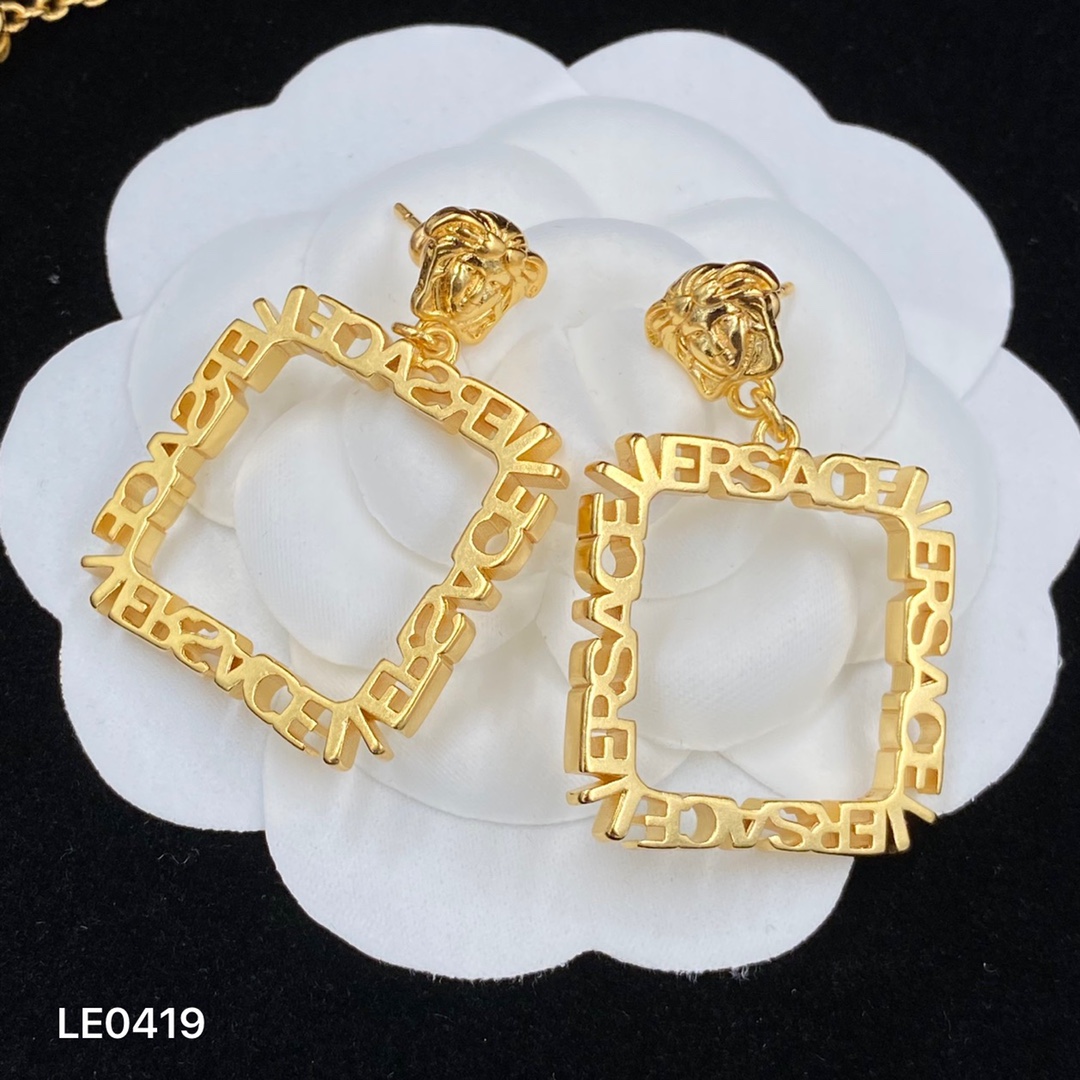 Versace Greca Hoop Earrings - EUR FASHION