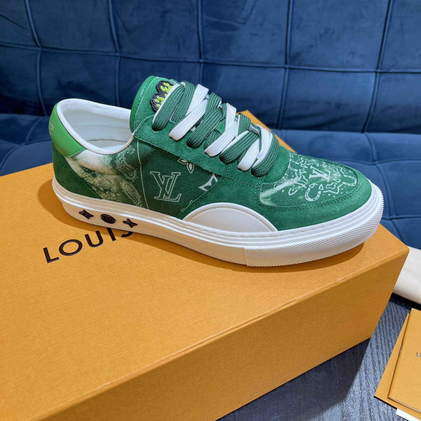 Louis Vuitton LV Ollie Sneaker      - EUR FASHION