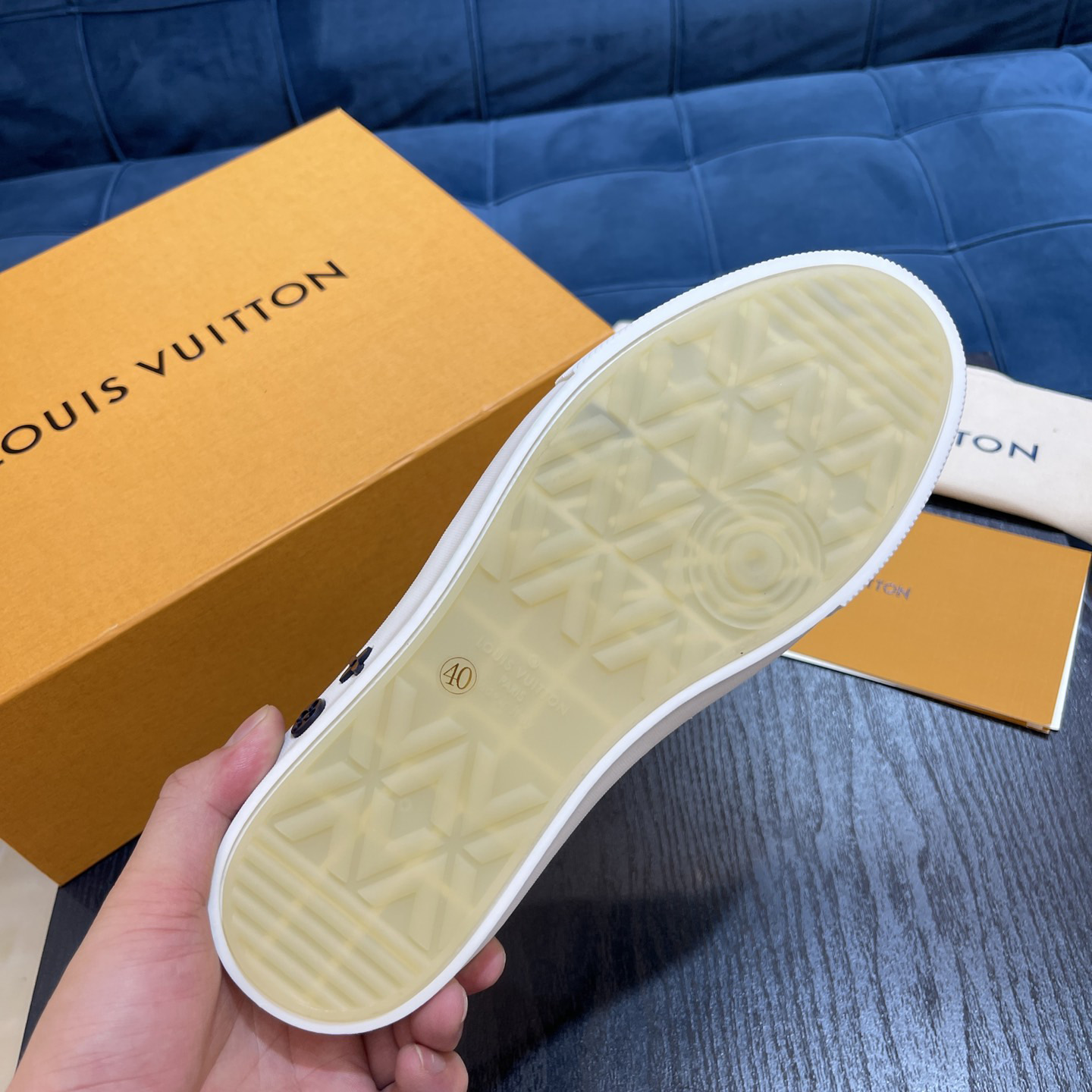 Louis Vuitton LV Ollie Sneaker      - EUR FASHION