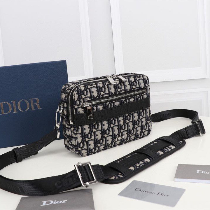 Dior Beige And Black Dior Oblique Jacquard Safari Messenger Bag - EUR FASHION