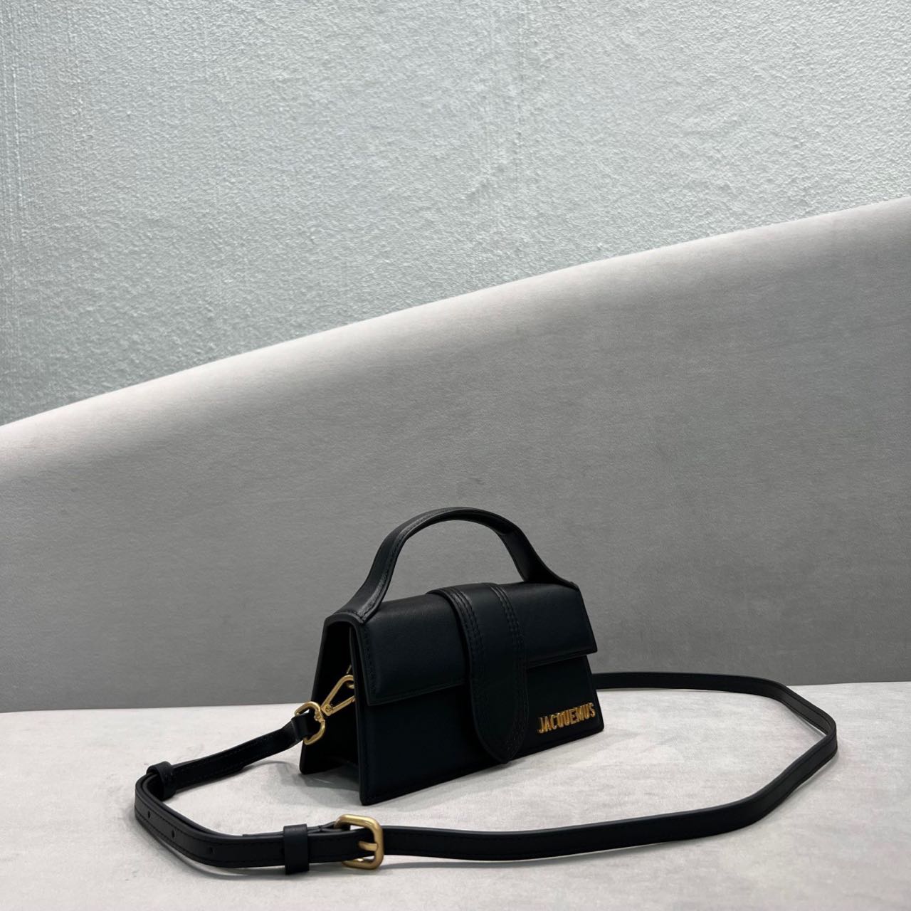 Jacquemus Le Grand Bambino Handbag With Adjustable Crossbody Strap(24-13-7CM) - EUR FASHION