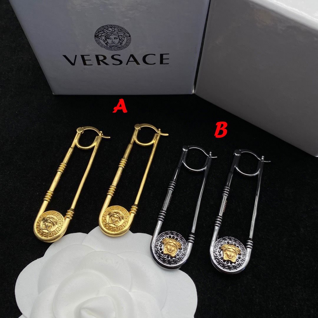 Versace Medusa Earrings - EUR FASHION