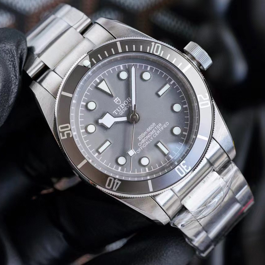 Rolex Watch  - EUR FASHION