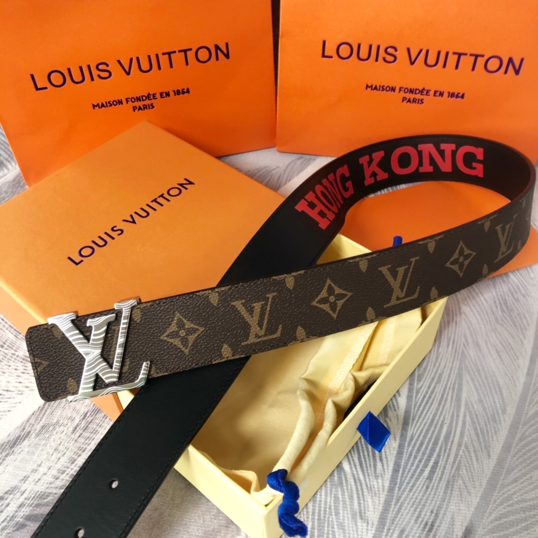 Louis Vuitton LV Pyramide Cities Exclusive 40MM Reversible Belt—Hong Kong - EUR FASHION