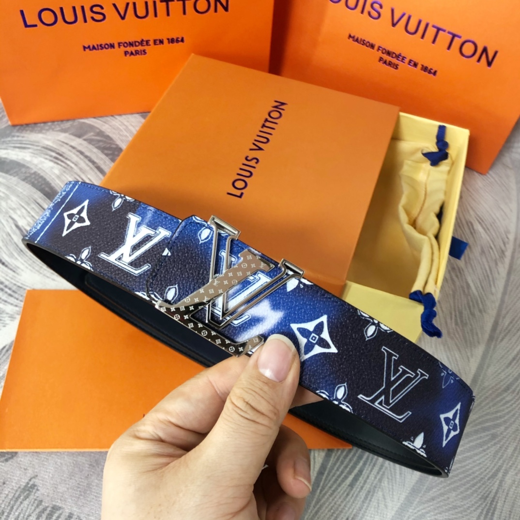 Louis Vuitton LV Initials Mng Bandana 40MM Reversible Belt   M0530T - EUR FASHION